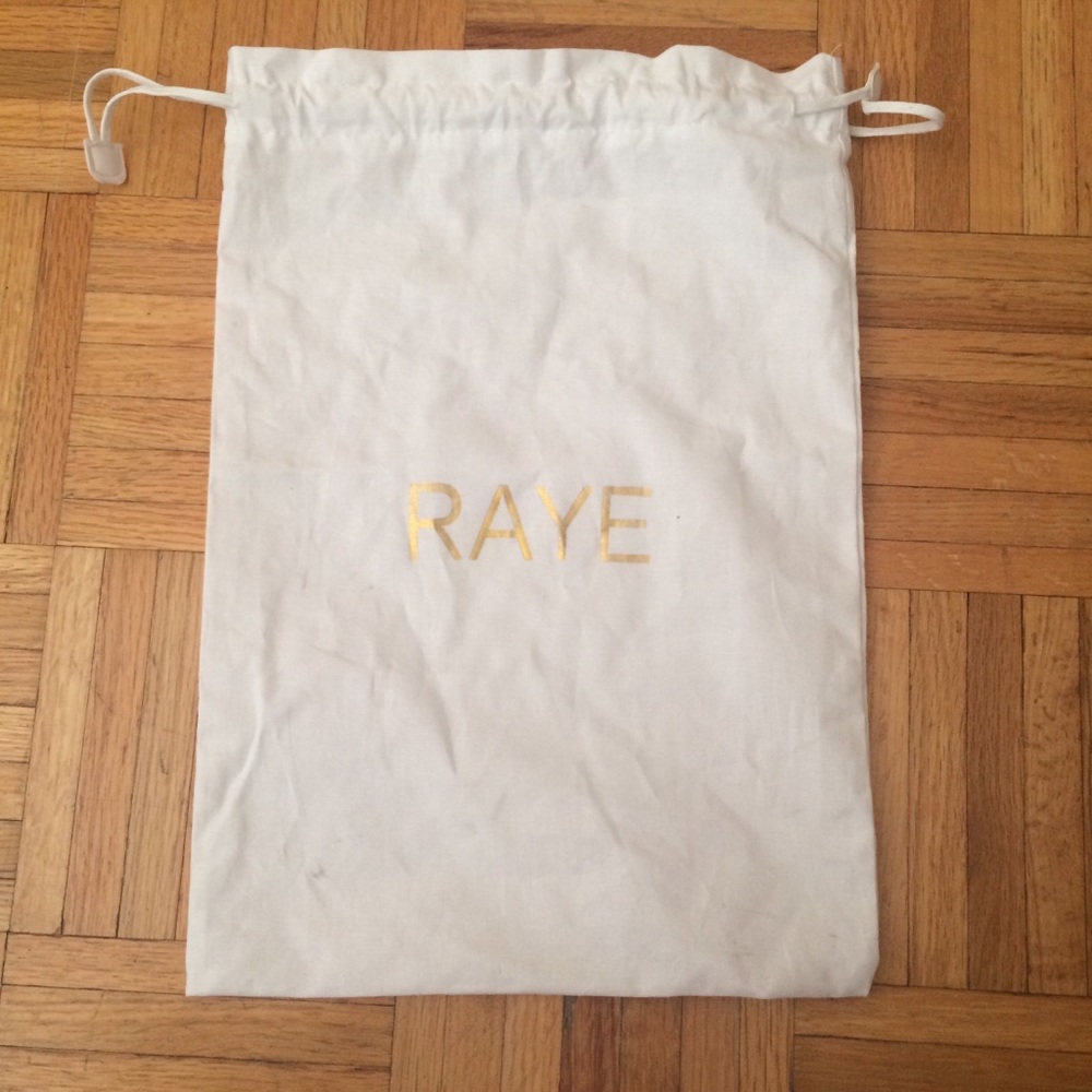 Raye dust bag
